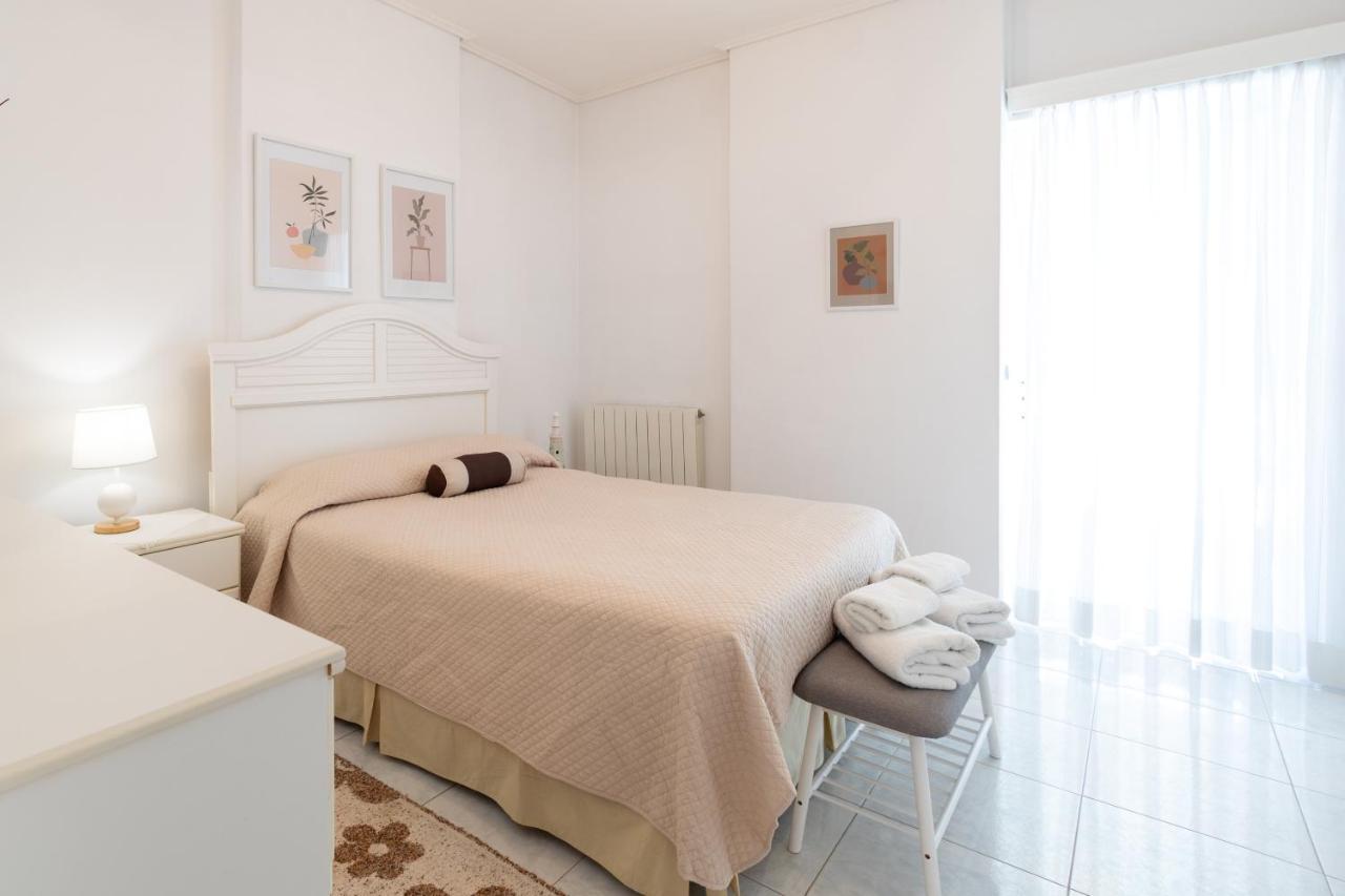 Seaside Penthouse In 칼라마타 외부 사진