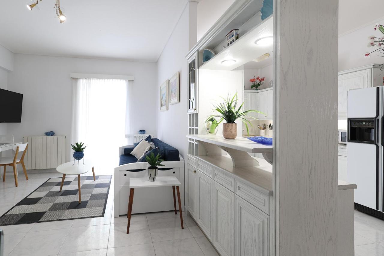 Seaside Penthouse In 칼라마타 외부 사진