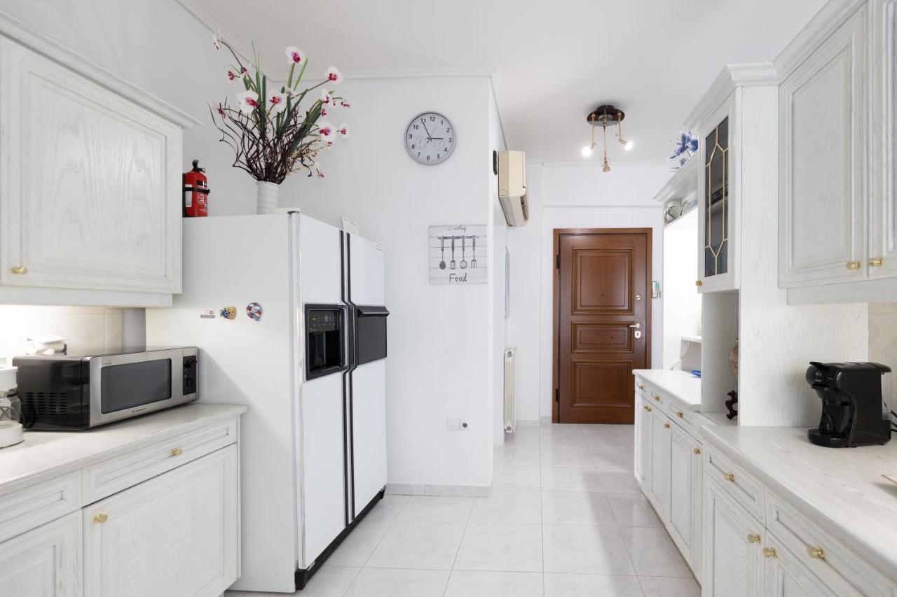 Seaside Penthouse In 칼라마타 외부 사진