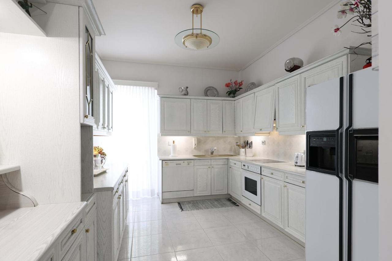 Seaside Penthouse In 칼라마타 외부 사진